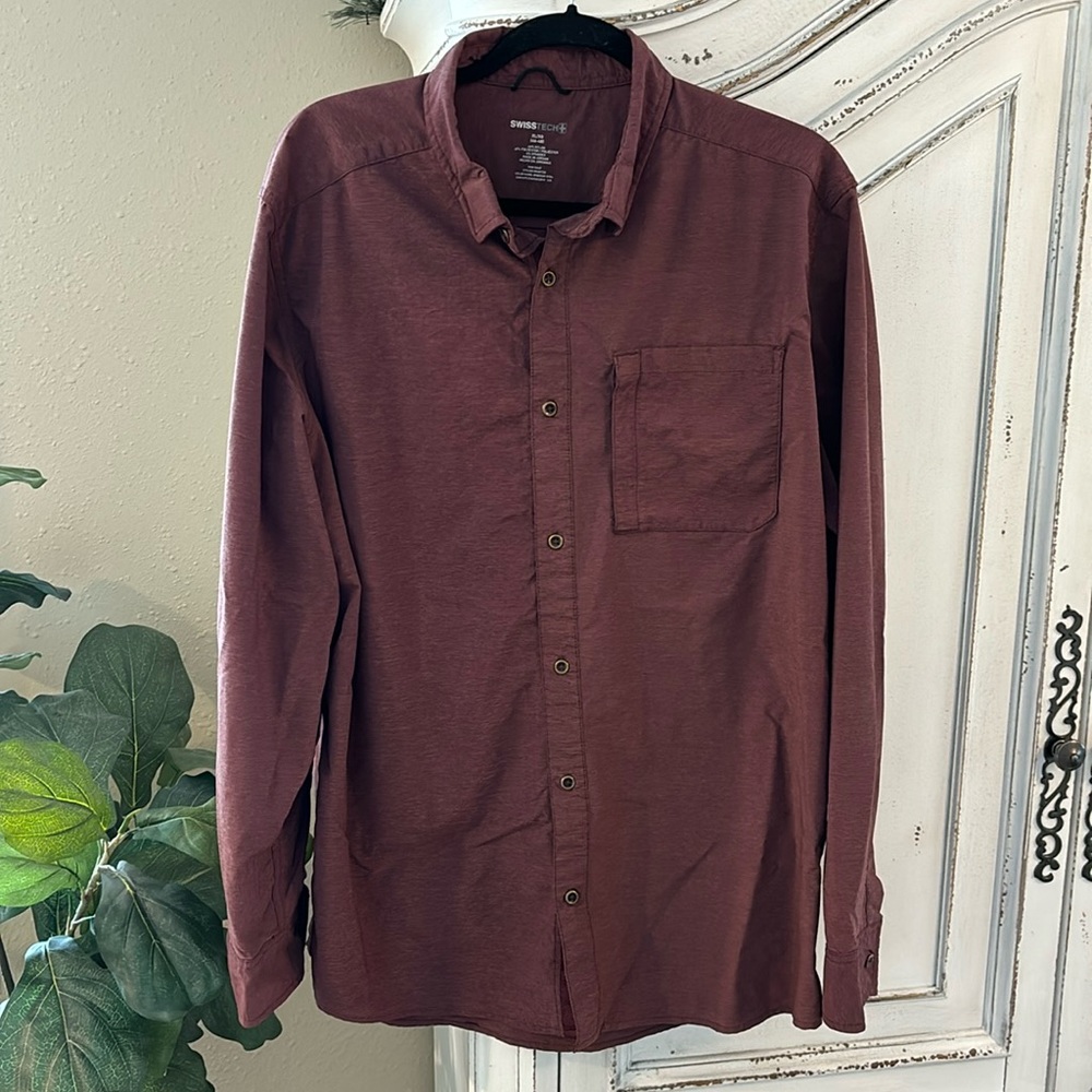 Swiss Tech Stretch Nylon Blend Long Sleeve Button Front Shirt Men’s size XL